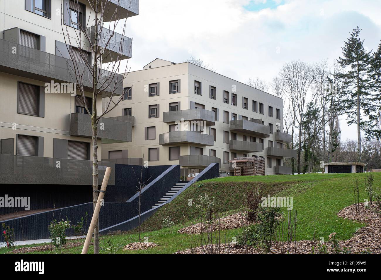 Facade of a modern apartment building with balconies Stock Photo - Alamy