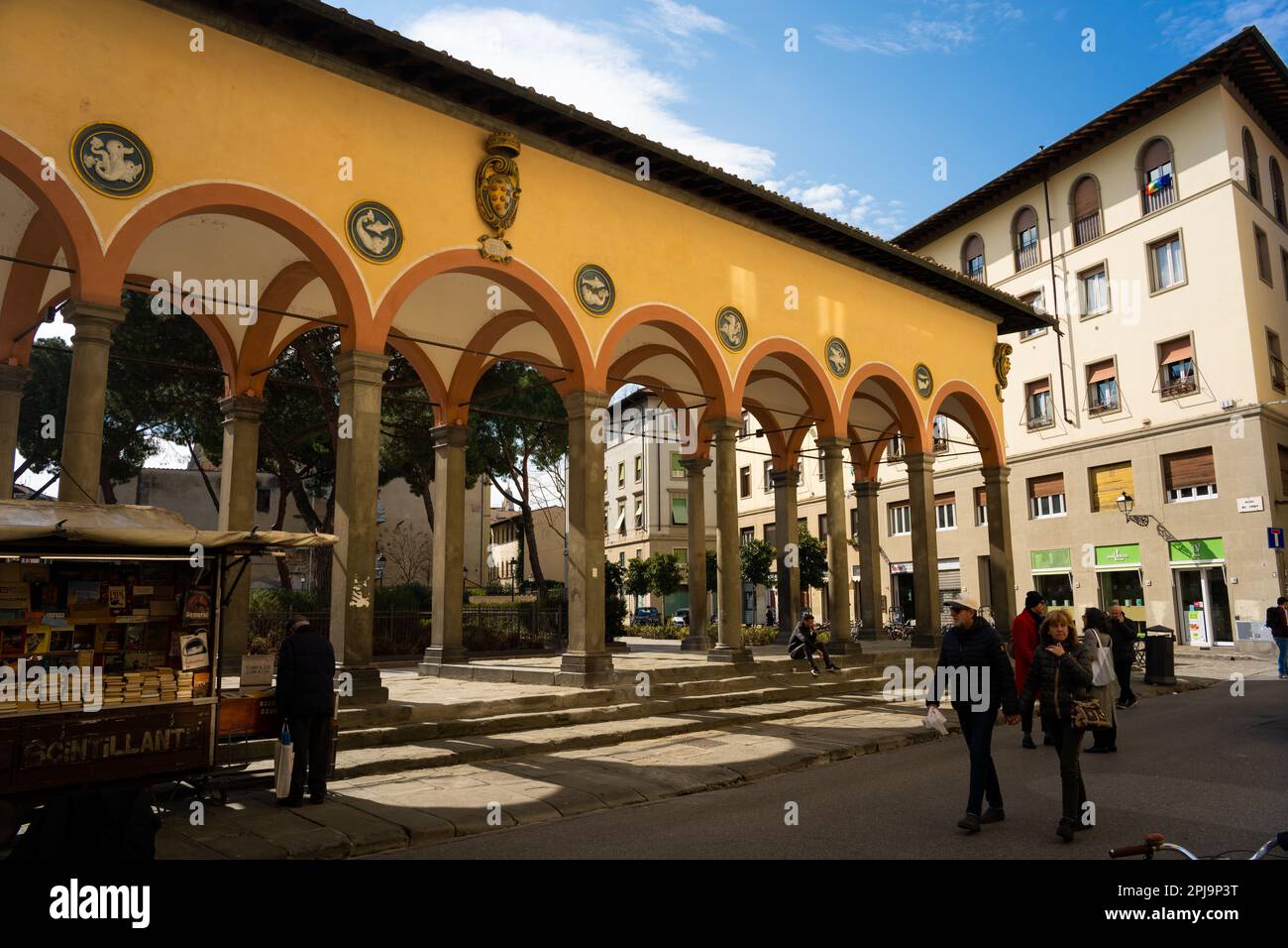 Loggia del Pesce, a 1950s reconstruction of Vasari's loggia for the fish merchants moved from the Ponte Vecchio by Cosimo I Stock Photo