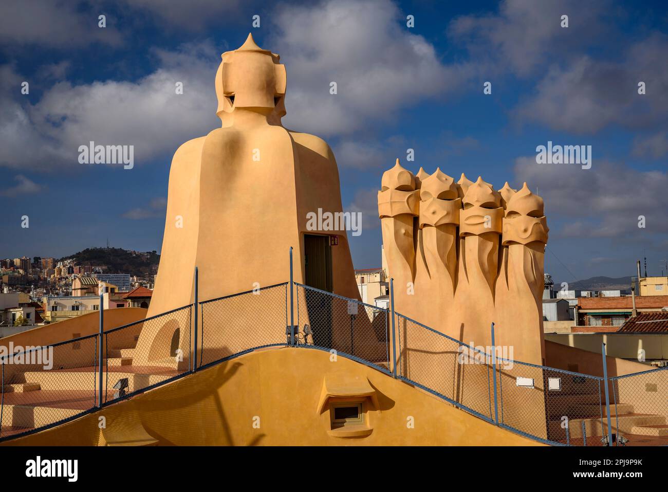 Terrace of the Casa Milà (La Pedrera) with the characteristic chimneys designed by Antoni Gaudí (Barcelona, Catalonia, Spain) ESP Azotea de la Pedrera Stock Photo