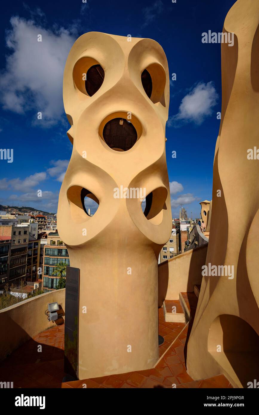 Ventilation tower of the rooftop terrace of Casa Milà - La Pedrera designed by Antoni Gaudí (Barcelona, Catalonia, Spain) ESP: Torre de ventilación Stock Photo