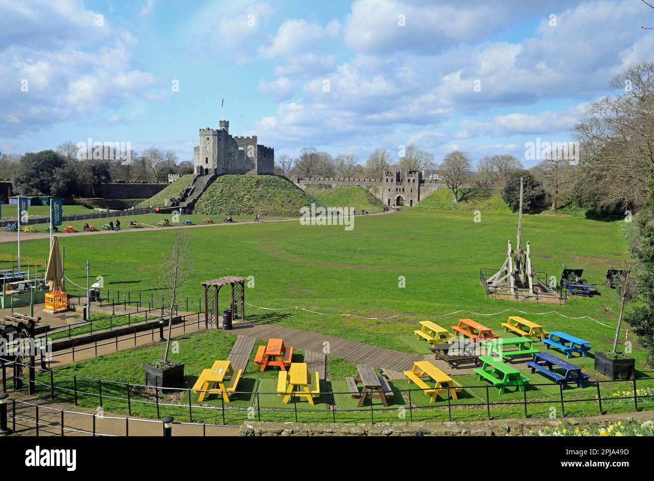 Norman castle sky hi-res stock photography and images - Alamy