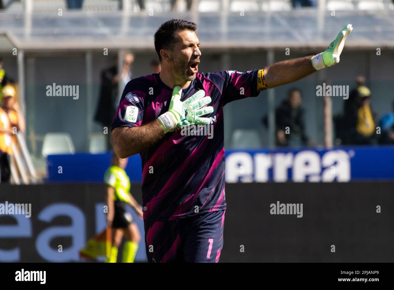 Parma, Italy. 18th Feb, 2023. Tardini Stadium, 18.02.23 Goalkeeper  Gianluigi Buffon (1 Parma) during the Serie B match between Parma and  Ascoli at Tardini Stadium in Parma, Italia Soccer (Cristiano Mazzi/SPP)  Credit