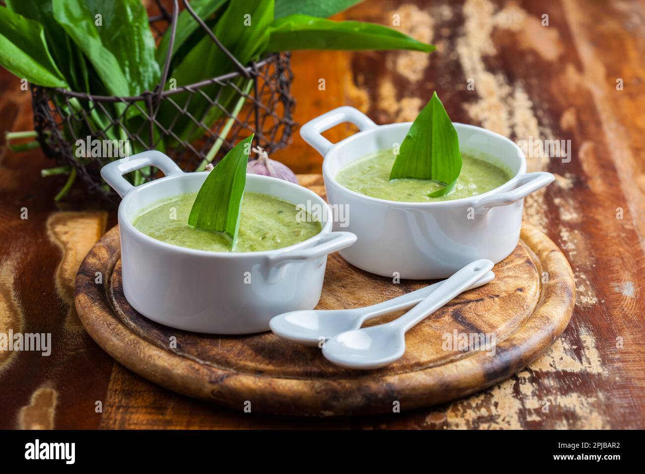 Bear leek soup with ingredients Stock Photo Alamy