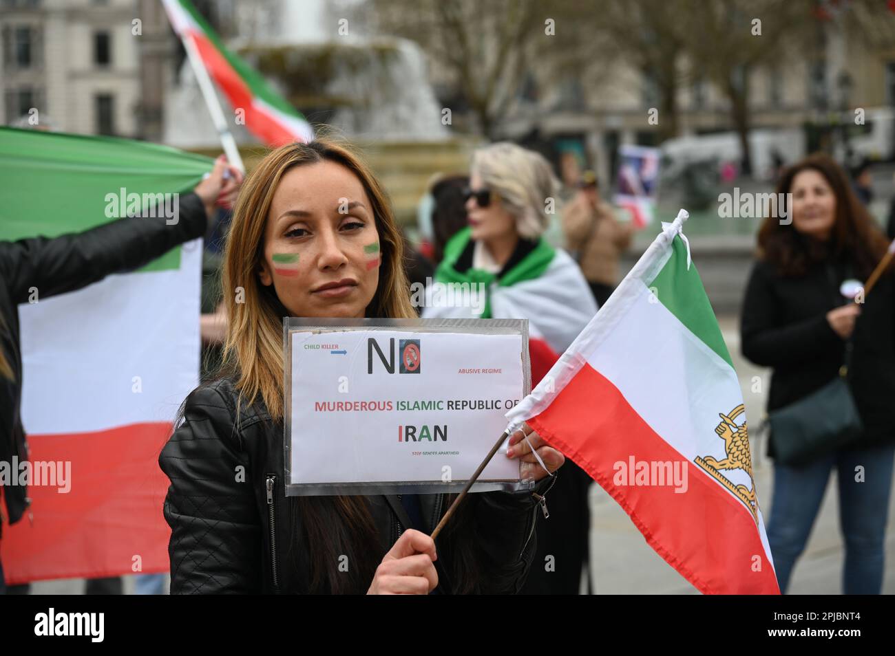 Trafalgar Square, London, U.K. 1st April 2023. Demonstration: 'Women.Life.Freedom' The Iranian community supports the return of the Iranian king, Trafalgar Square, London, U.K. Credit: See Li/Picture Capital/Alamy Live News Stock Photo