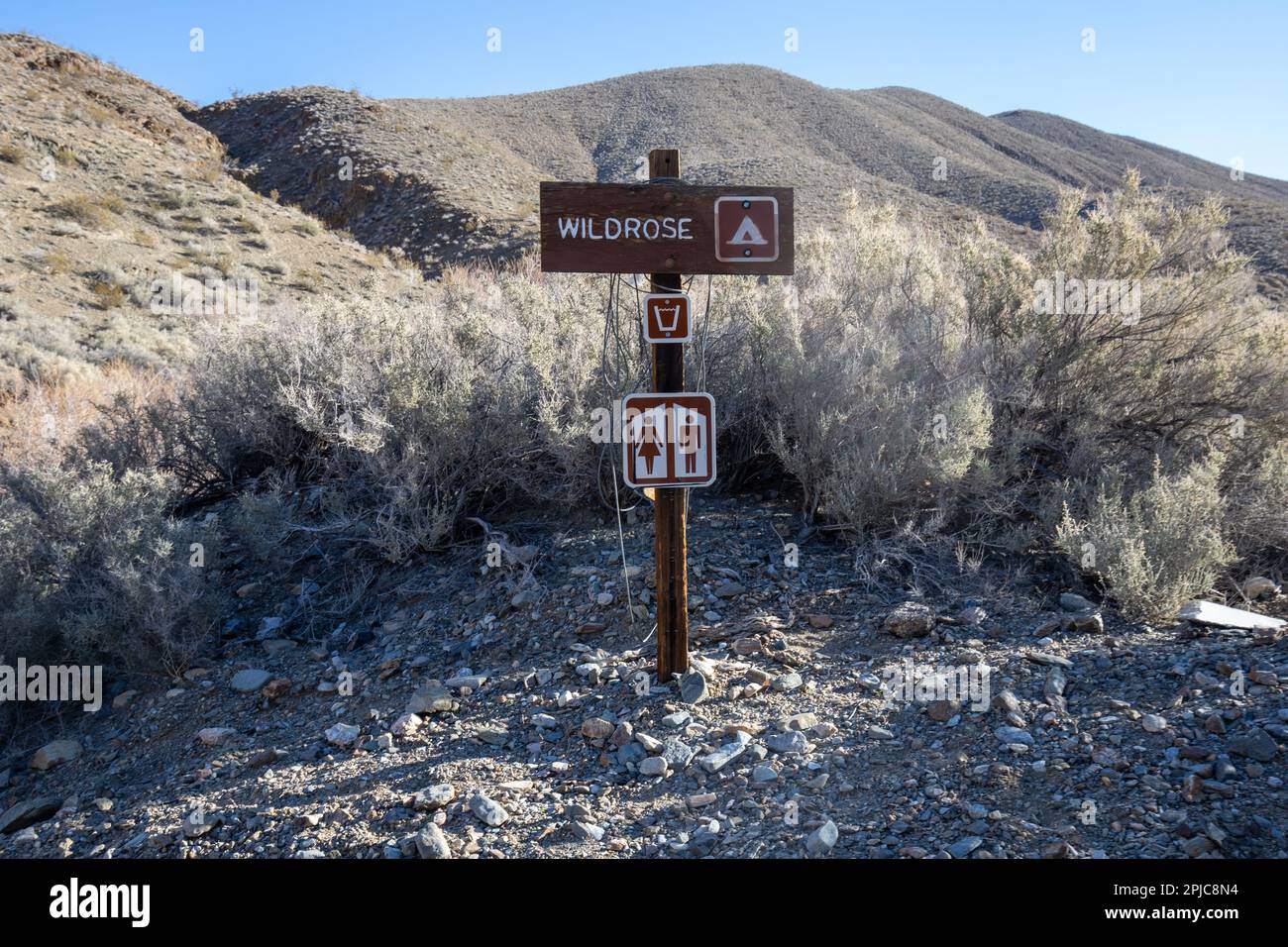 Death valley road sign hi-res stock photography and images - Alamy
