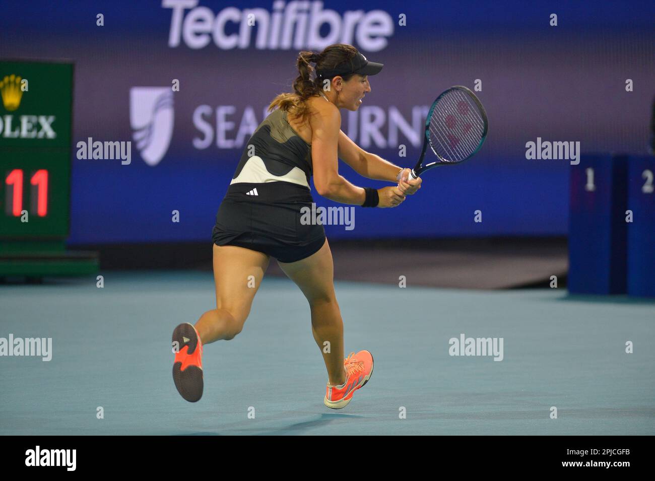 Miami Gardens, USA. 30th Mar, 2023. MIAMI GARDENS, FLORIDA - MARCH 30: Jessica Pegula (USA) vs. Elena Rybakina (KAZ) at the semi-final match during The Miami Open presented by Itaú at Hard Rock Stadium on March 30, 2023 in Miami Gardens, Florida. (Photo by JL/Sipa USA) Credit: Sipa USA/Alamy Live News Stock Photo