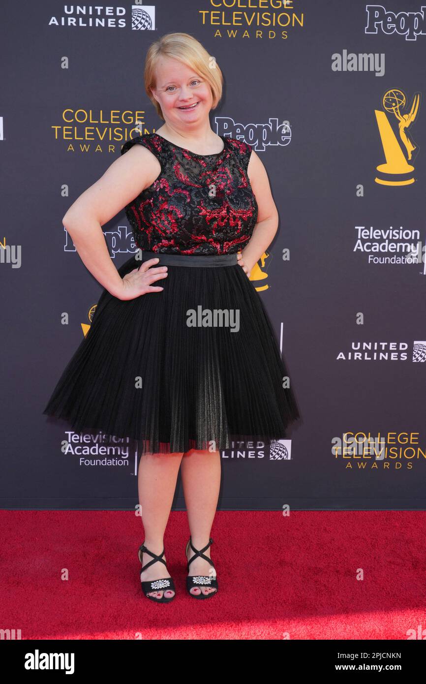 Lauren Potter lauren-potter