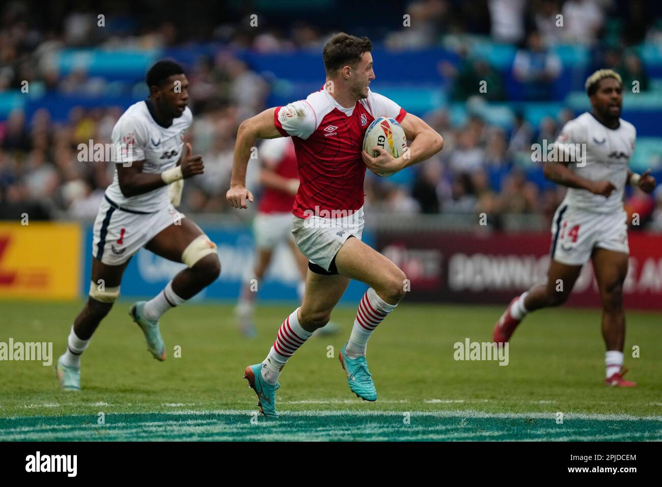 Britain's Morgan Williams breaks away from United States' players and ...