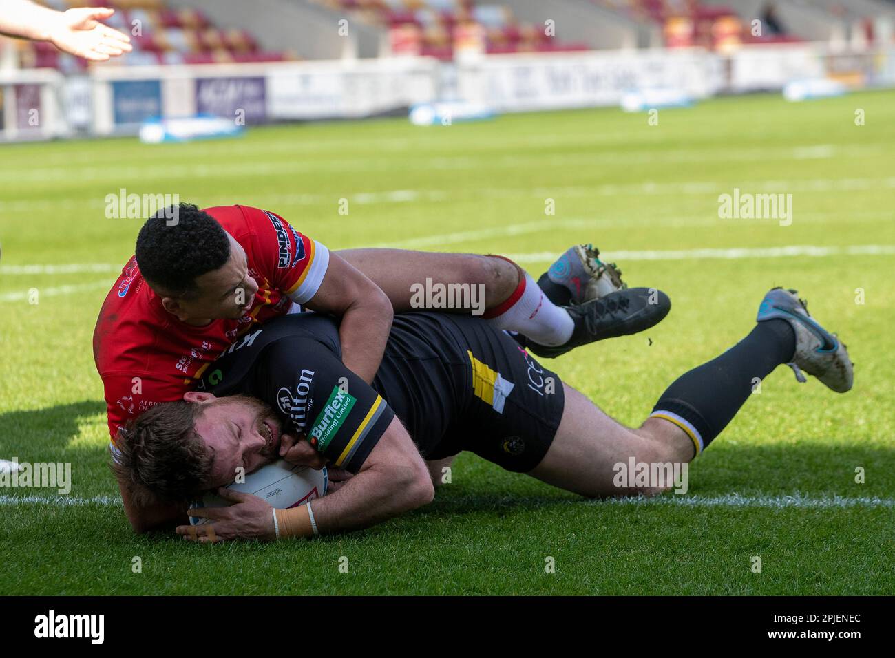 DANNY KIRMOND of York Knights scores their 2nd try during the Betfred Challenge Cup Fourth Road match between York City Knights and Sheffield Eagles at LNER Community Stadium, Monks Cross, York on Sunday 2nd April 2023. (Photo: Mark Fletcher | MI News) Credit: MI News & Sport /Alamy Live News Stock Photo