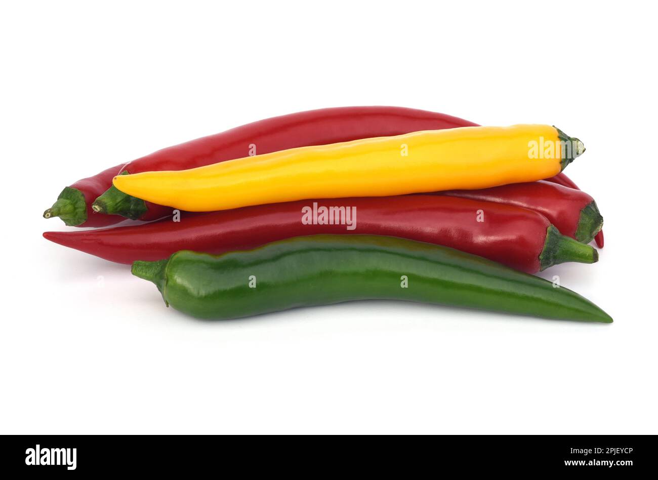Chili Peperoni ist eine scharfe Kraeuterpflanze und wird in der Kueche zum wuerzen verwendet Chili Peperoni ist eine scharfe Kraeuterpflanze und wird in der Kueche zum wuerzen verwendet