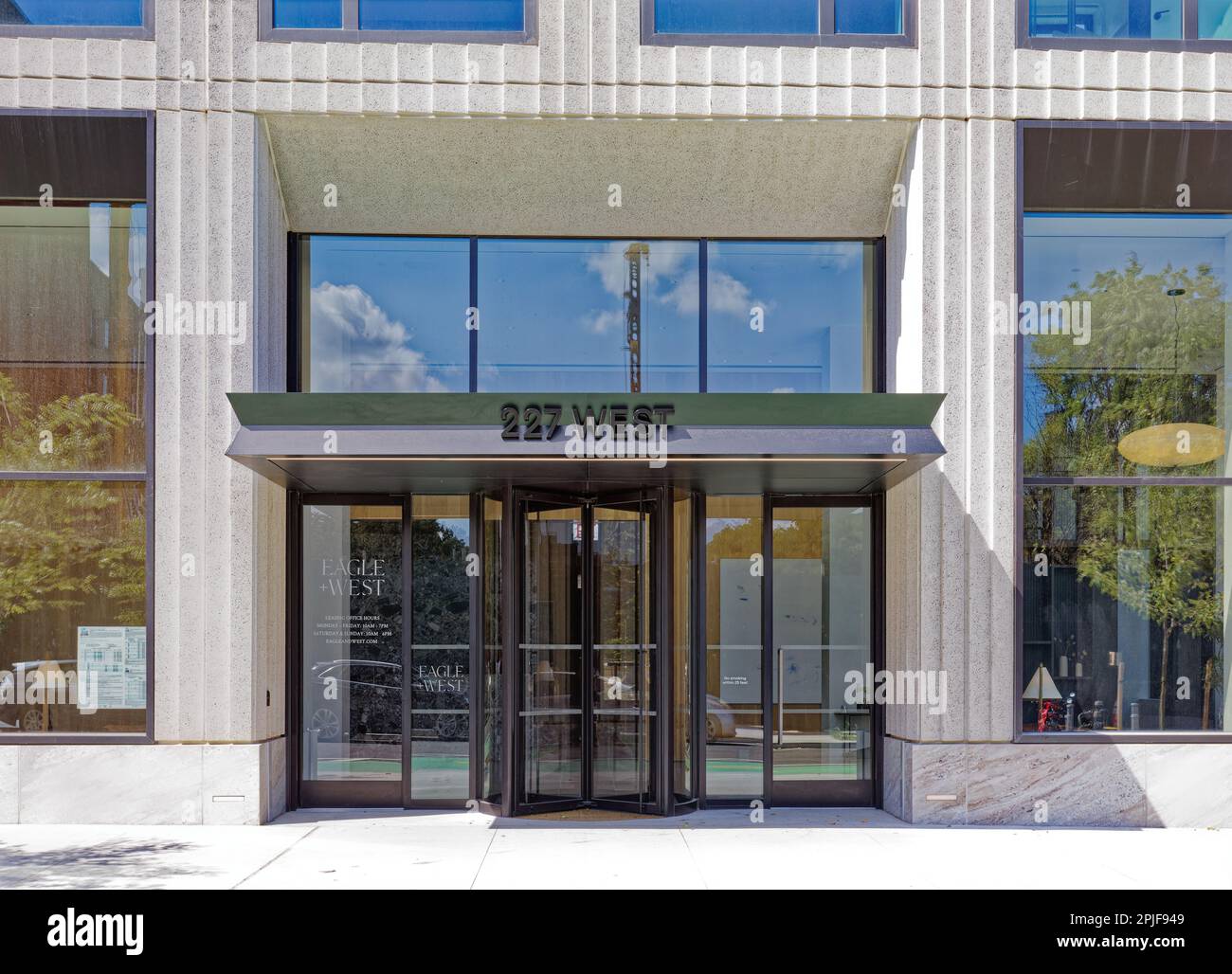 High street landing riverfront hires stock photography and images Alamy