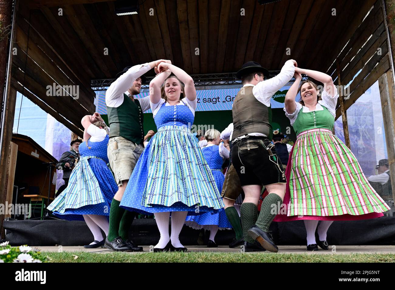Austrian dance group austrian customs hi-res stock photography and ...
