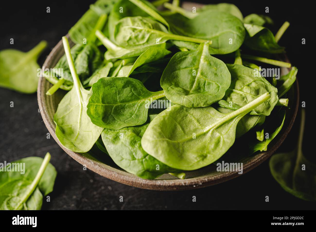 Fresh spinach leaves Stock Photo - Alamy