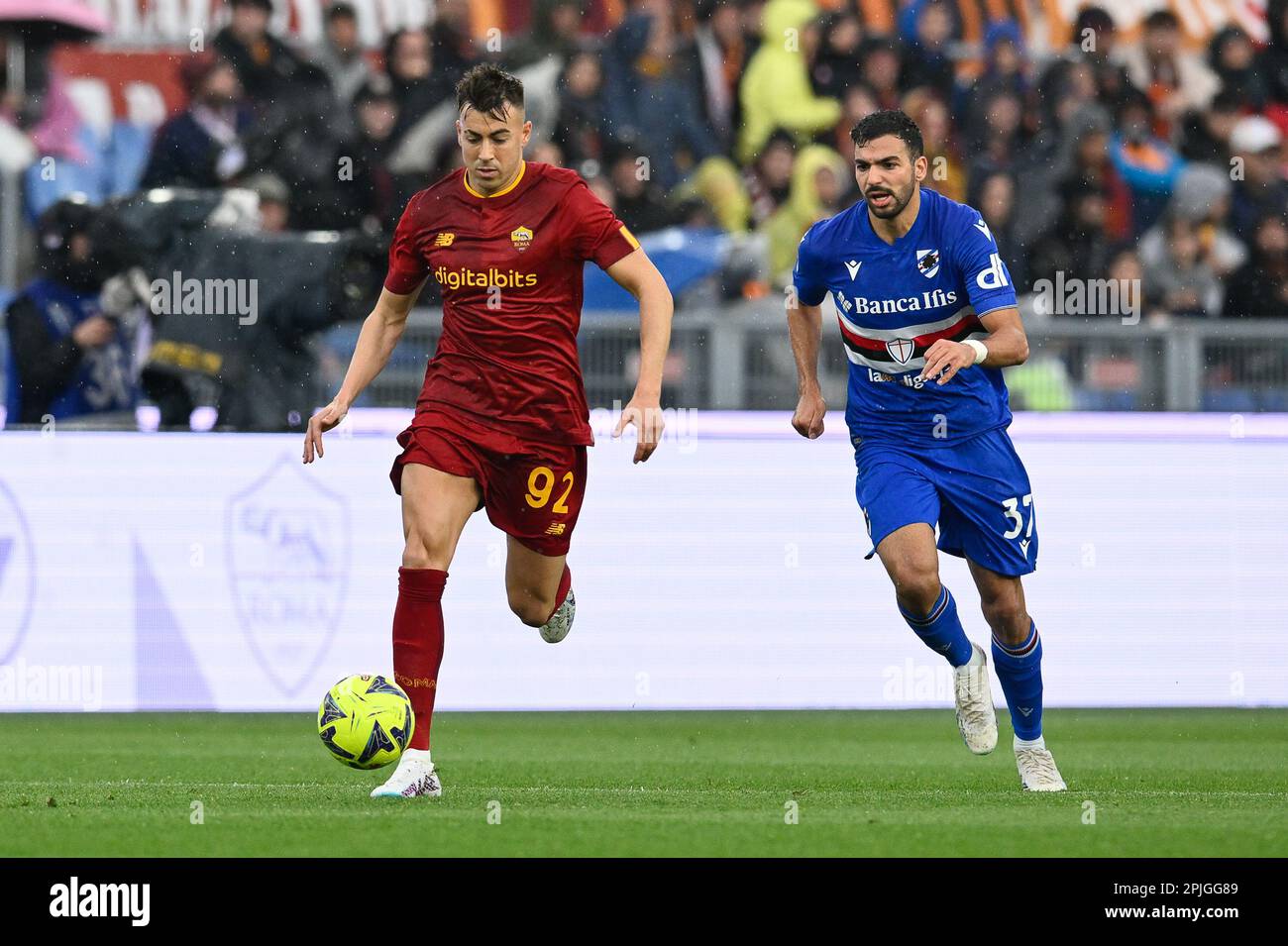 Stadio Olimpico, Rome, Italy. 2nd Apr, 2023. Serie A Football; Roma versus Sampdoria; Stephan El Shaarawy of AS Roma breaks away from Mehdi Leris of UC Sampdoria Credit: Action Plus Sports/Alamy Live News Stock Photo