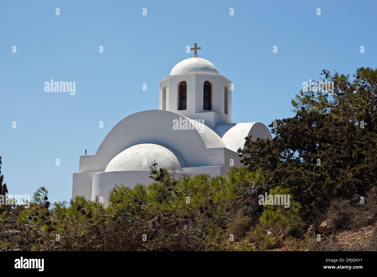 A small chapel on a hilltop halfway between Thira and Oia, Santorini, Greece Stock Photo