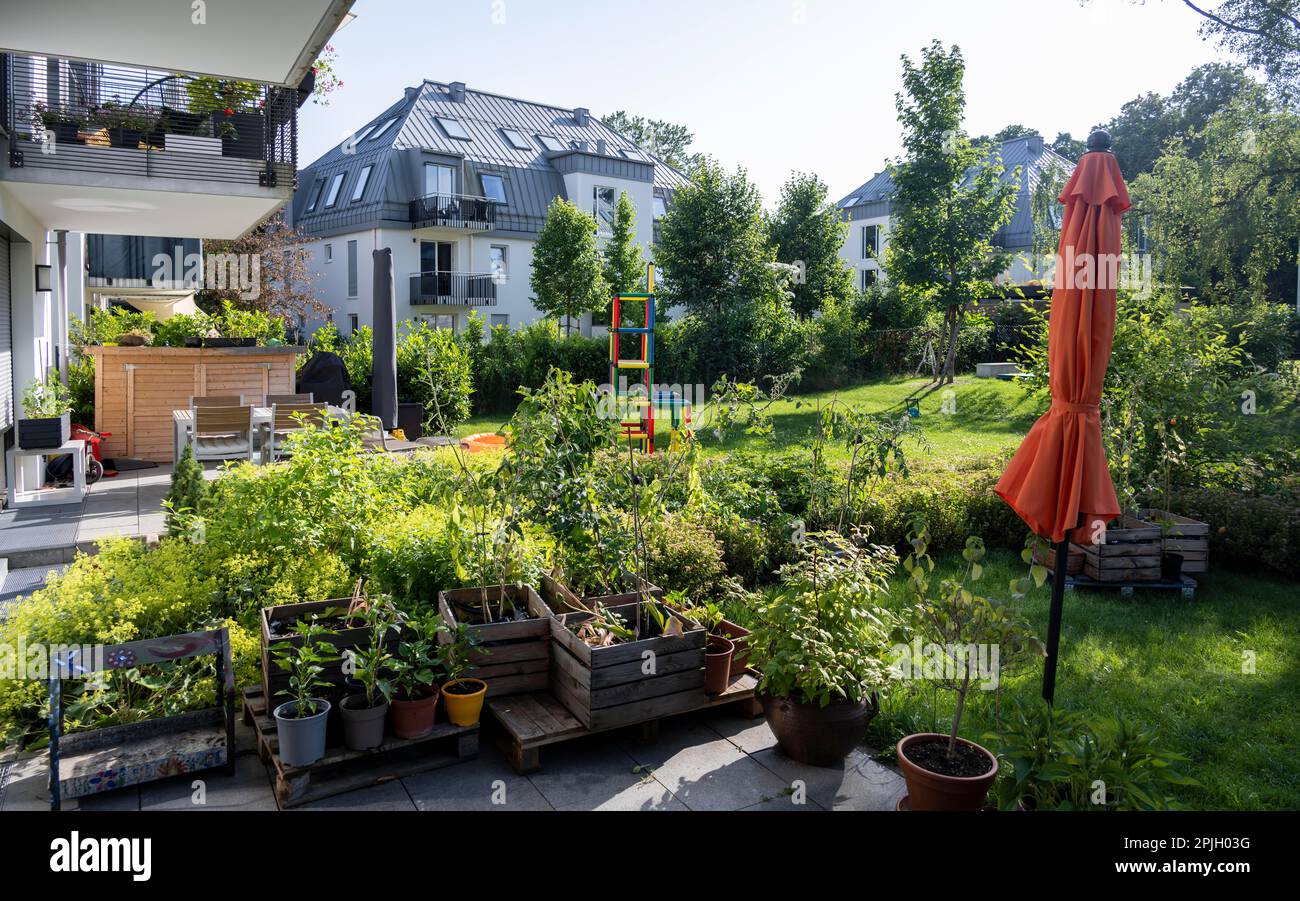 Estate terrace hi res stock photography and images Alamy Estate terrace hi res stock photography and images Alamy