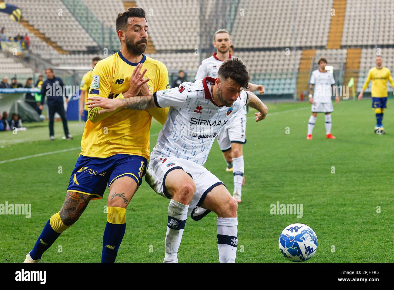 Modena, Italy. 01st Apr, 2023. Giovanni Crociata (Cittadella) during Modena  FC vs AS Cittadella, Italian soccer Serie B match in Modena, Italy, April  01 2023 Credit: Independent Photo Agency/Alamy Live News Stock