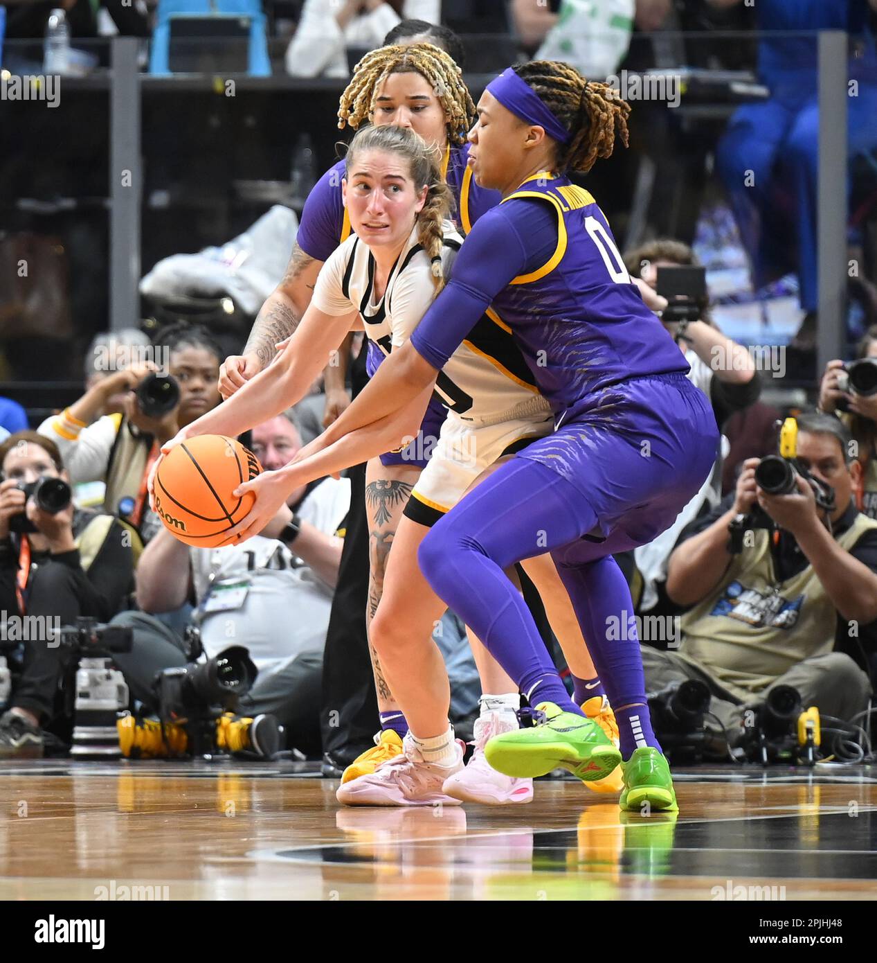 Dallas, United States. 02nd Apr, 2023. Iowa Hawkeyes Kate Martin gets