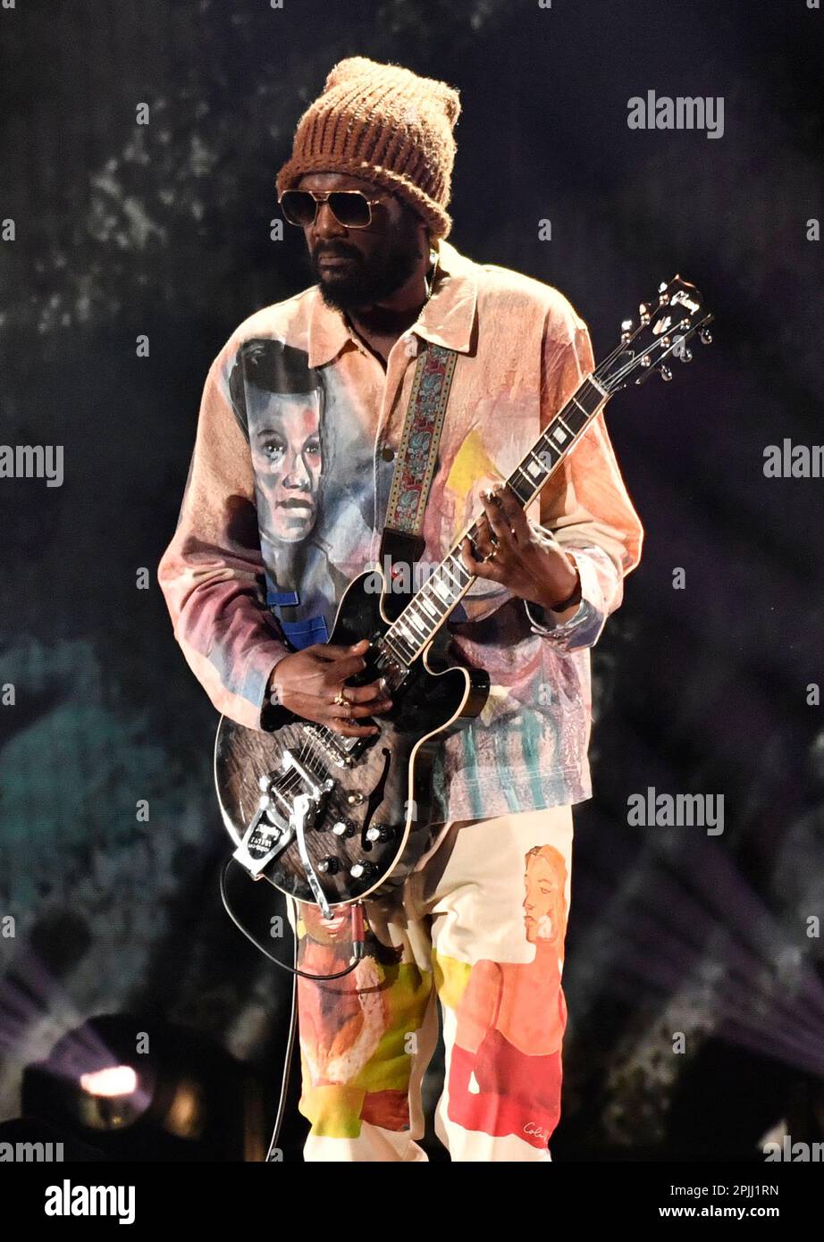 Gary Clark Jr. performs a tribute to Stevie Ray Vaughan at the CMT