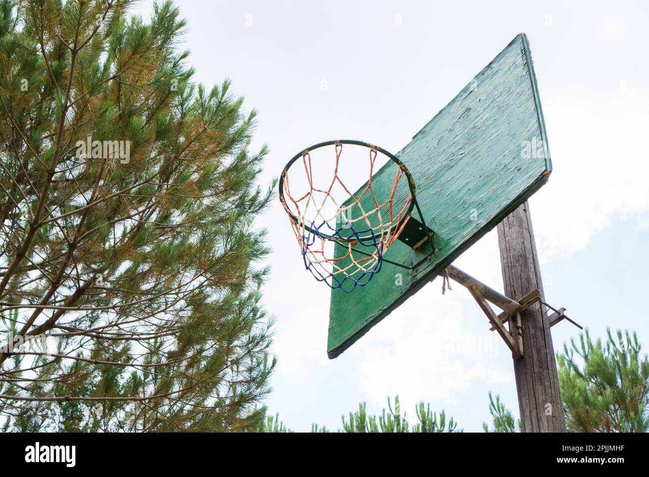 Old basketball net Stock Photo Alamy