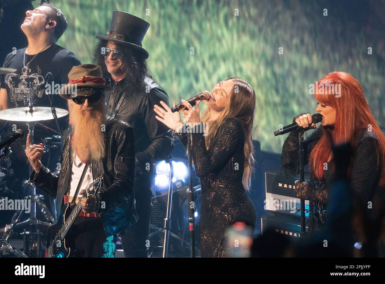 Austin, USA. 02nd Apr, 2023. Slash, Billy Gibbons, LeAnn Rimes and Wynonna Judd perform during the 2023 CMT Music Awards at Moody Center on April 02, 2023 in Austin, Texas. Photo: Amy Price/imageSPACE/Sipa USA Credit: Sipa USA/Alamy Live News Stock Photo