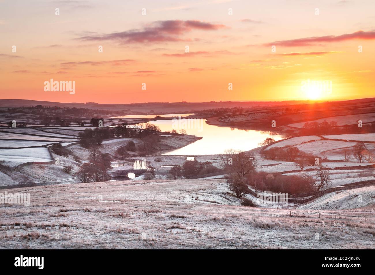 Baldersdale, County Durham, UK. 3rd April 2023. UK Weather. There was a spectacular frosty sunrise over Baldersdale after temperatures dropped to minus 4 overnight under clear skies. The forecast is for a dry and sunny day in northeast England. Credit: David Forster/Alamy Live News Stock Photo