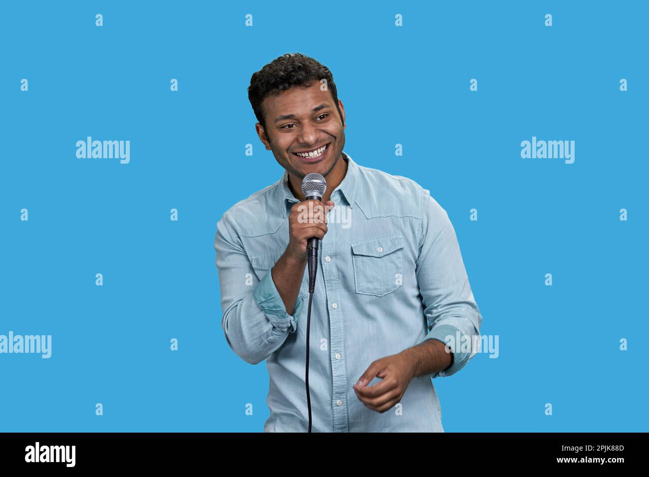 Arab man microphone hi-res stock photography and images - Alamy