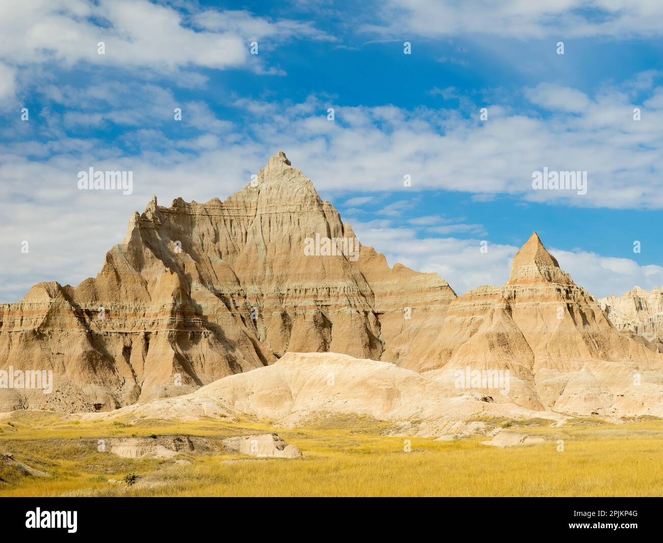 South Dakota, Badlands National Park. Mixed-grass Prairie and Badlands rock formations Stock Photo