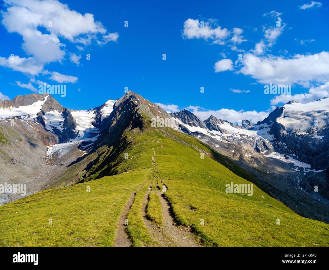 Valley Rotmoostal and valley Gaisbergtal seen from Mt. Hohe Mut, Otztal Alps in the Naturepark Otztal. Europe, Austria, Tyrol Stock Photo