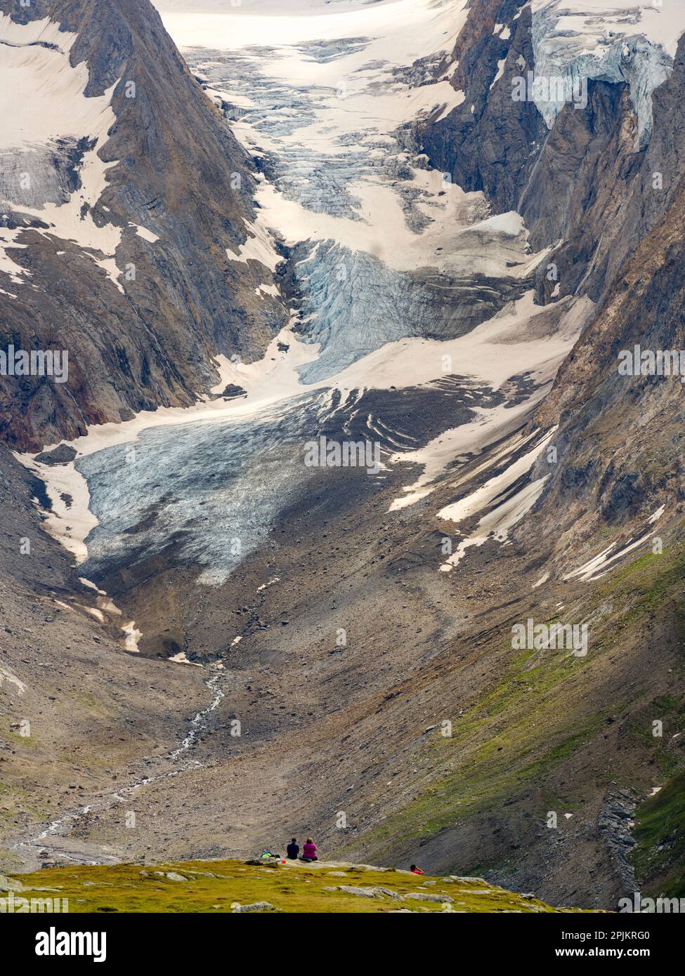 Valley Gaisbergtal and glacier Gaisberferner seen from Mt. Hohe Mut. Otztal Alps in the Naturepark Otztal. Europe, Austria, Tyrol Stock Photo