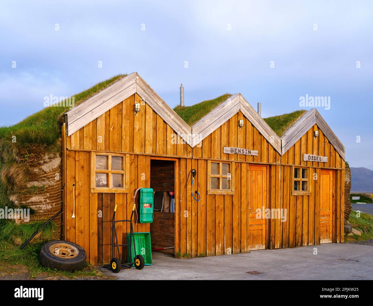 The petrol station. Modrudalur, the highest inhabited farm in Iceland