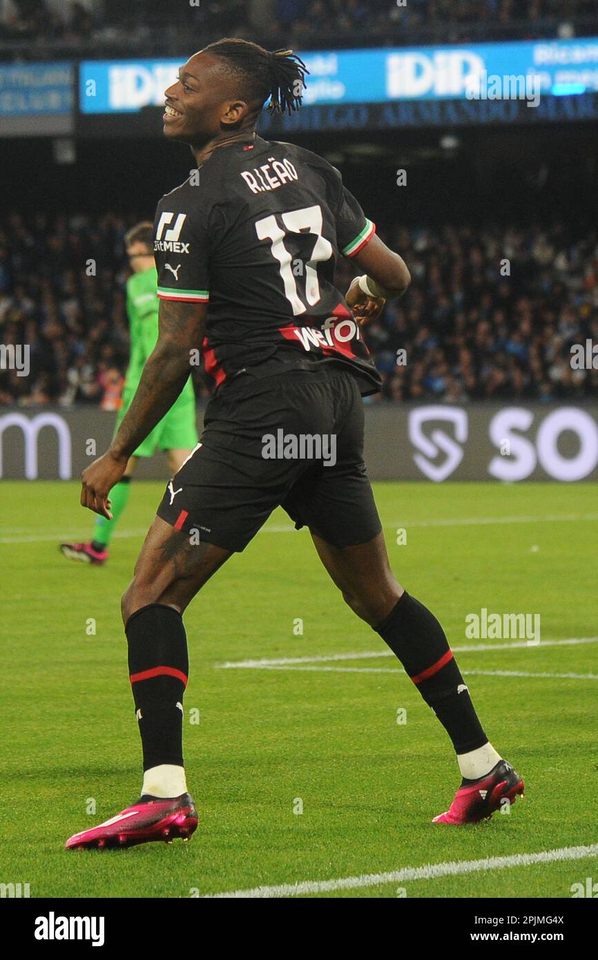 GdS: 'Never been so decisive' - Leao gives Milan wings to fly in central  role, image size:866x1390