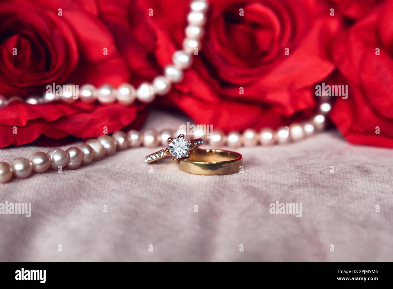 luxury gold wedding rings Stock Photo Alamy