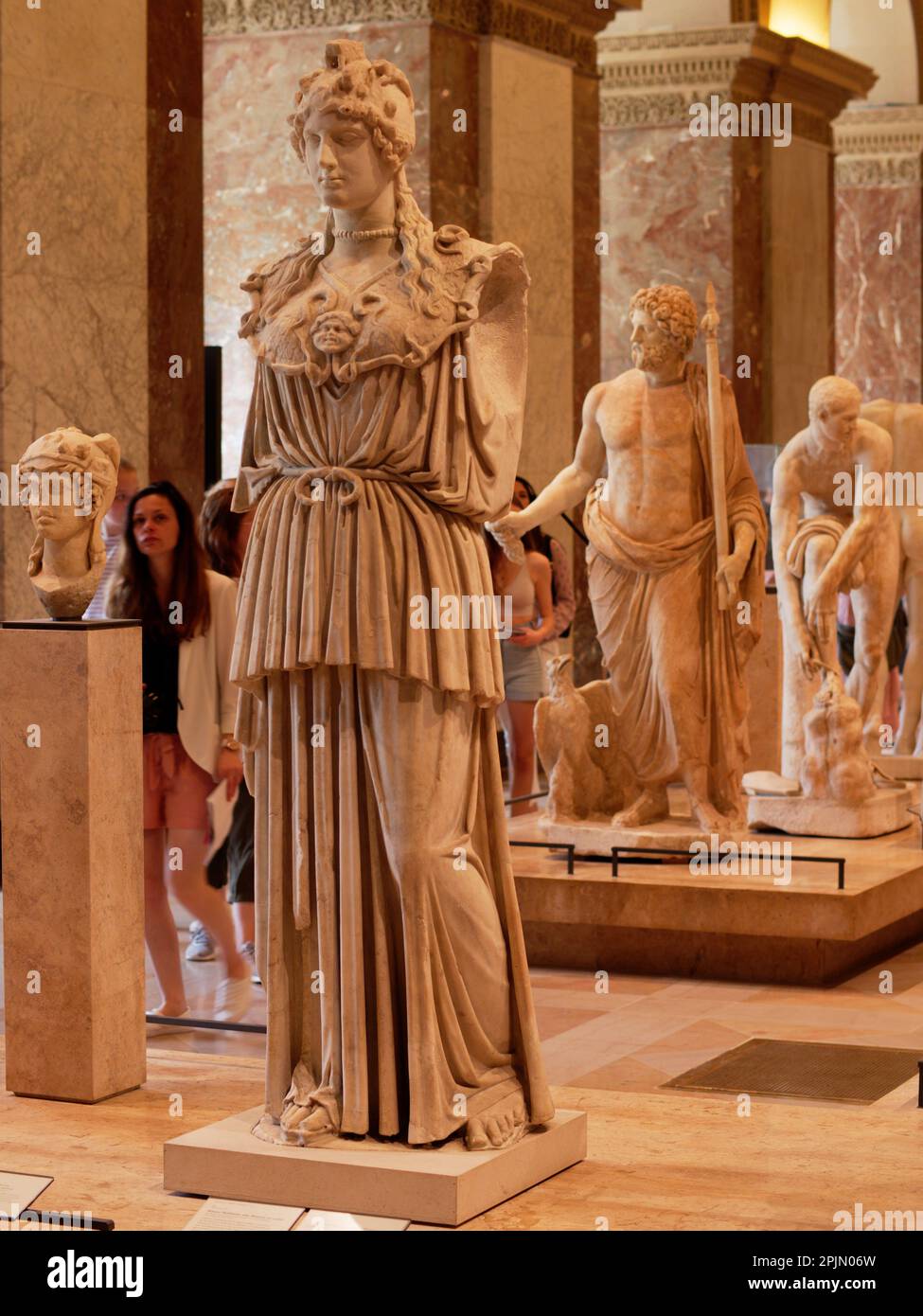 Une statue de zeus hires stock photography and images Alamy