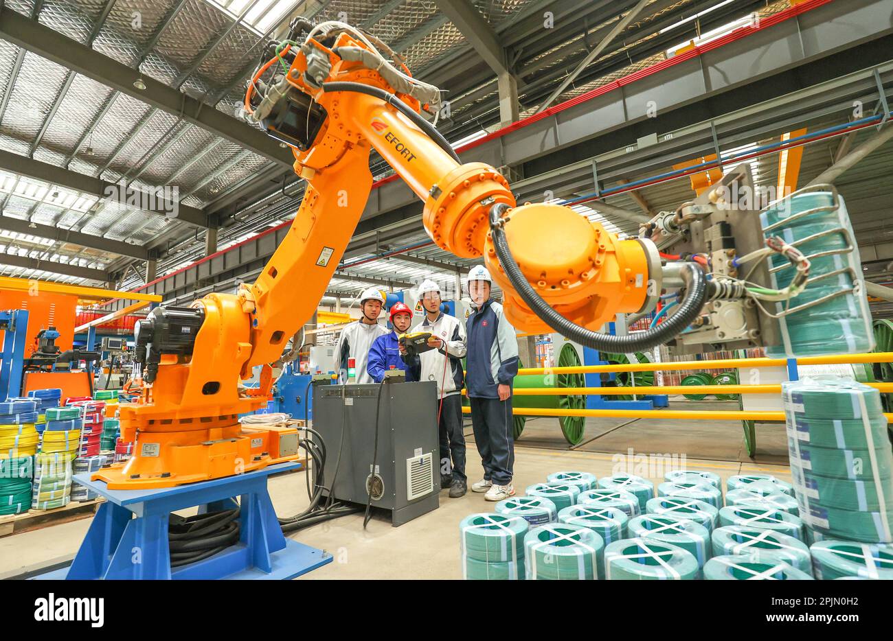 China robot student hi-res stock photography and images