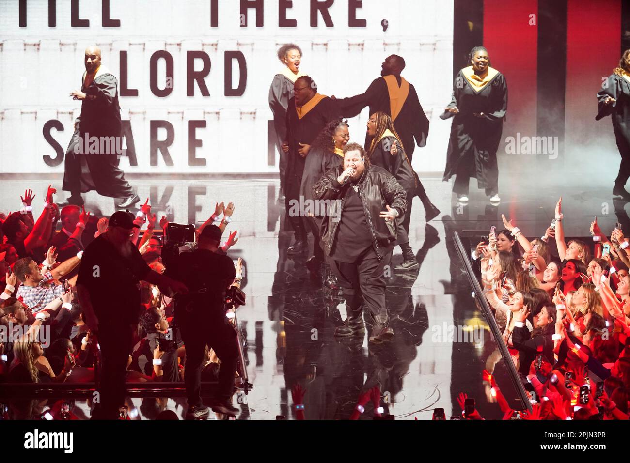 Award winner JELLY ROLL, aka JASON DEFORD performs onstage with a gospel choir at the 2023 Country Music Awards (CMT) held for the first time in Austin, Texas on April 2, 2023 at the Moody Center before a sold out crowd. Credit: Bob Daemmrich/Alamy Live News Stock Photo