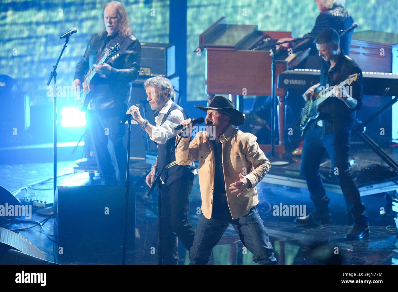 A Lynyrd Skynyrd tribute finale featuring CODY JOHNSON, PAUL RODGERS and WARREN HAYNES at the 2023 Country Music Television (CMT) Music Awards held for the first time in Austin, Texas on April 2, 2023 at the Moody Center before a sold out crowd. Credit: Bob Daemmrich/Alamy Live News Stock Photo