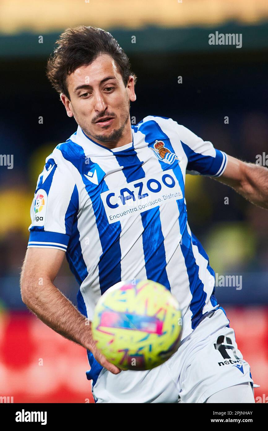 Mikel oyarzabal de real sociedad hi-res stock photography and images ...