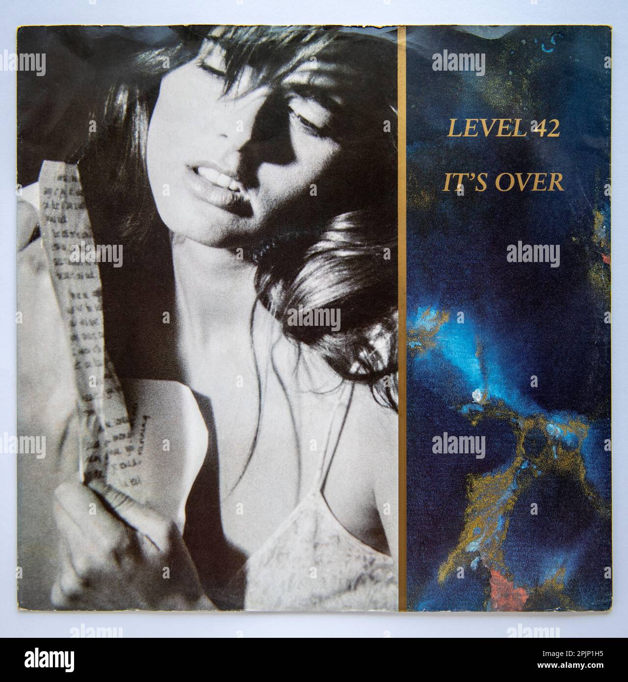 Picture cover of the 12 inch single version of It