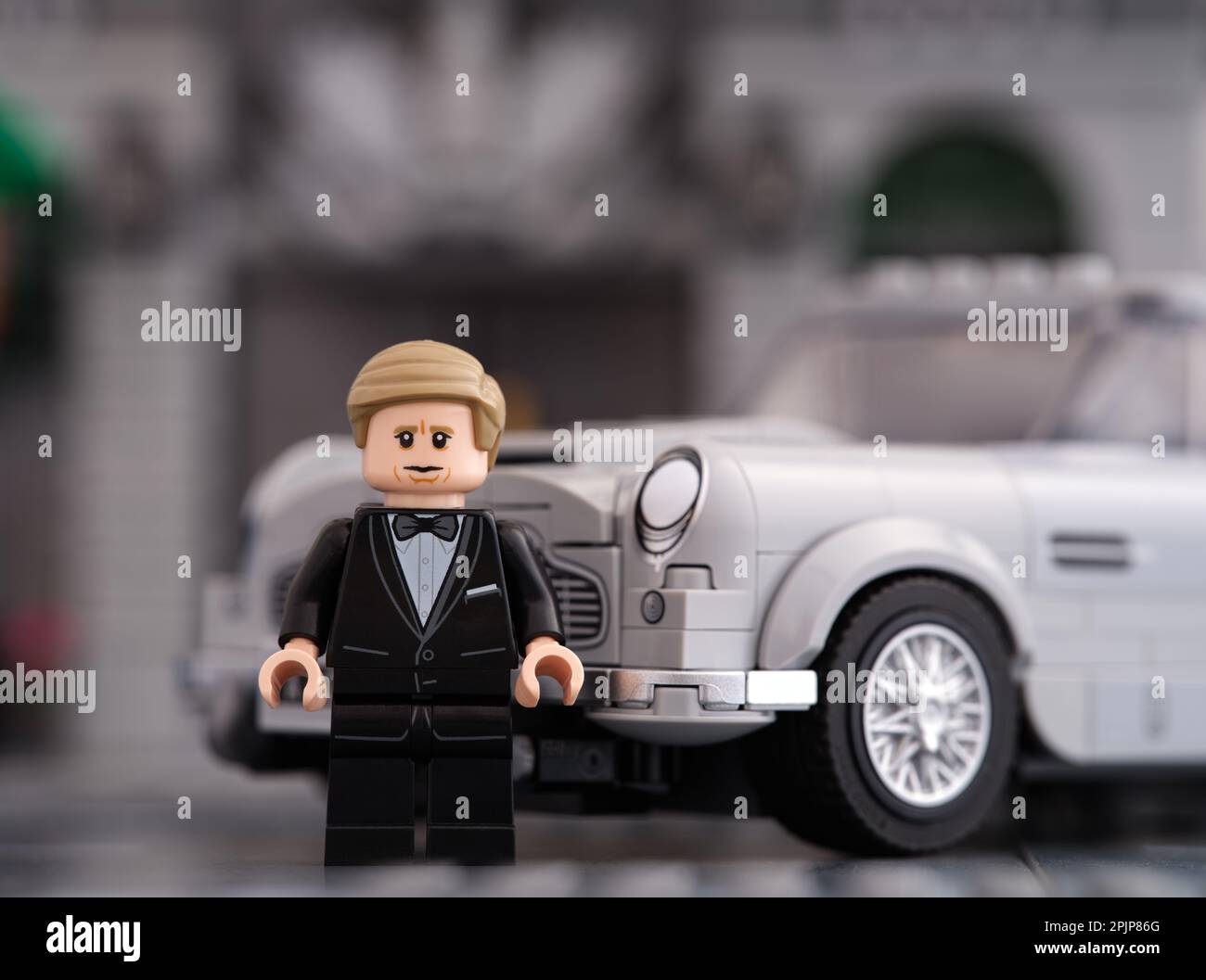 James bond car hi-res stock photography and images - Page 3 - Alamy
