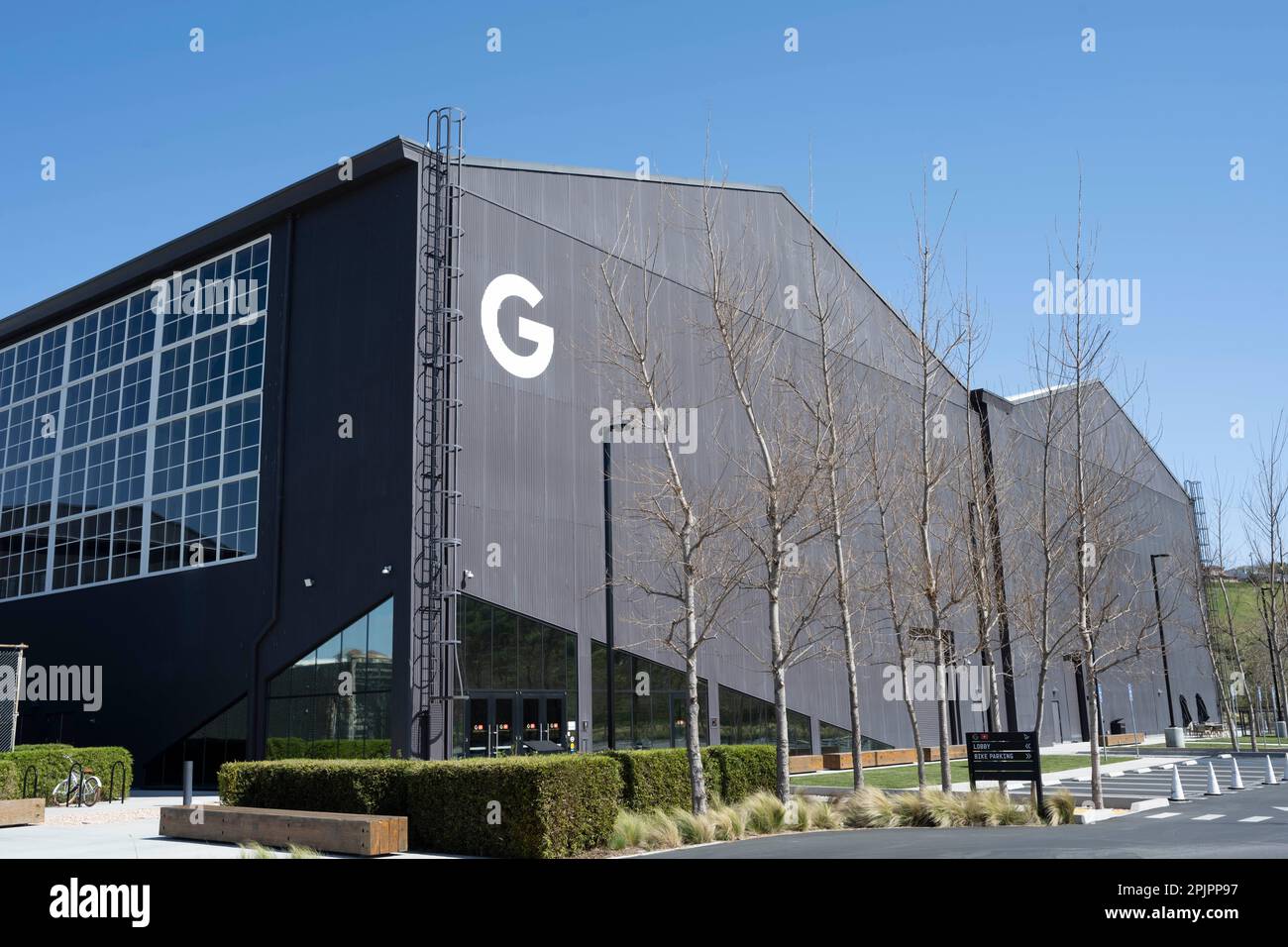 Los angeles california usa 26th mar 2023 the google and youtube