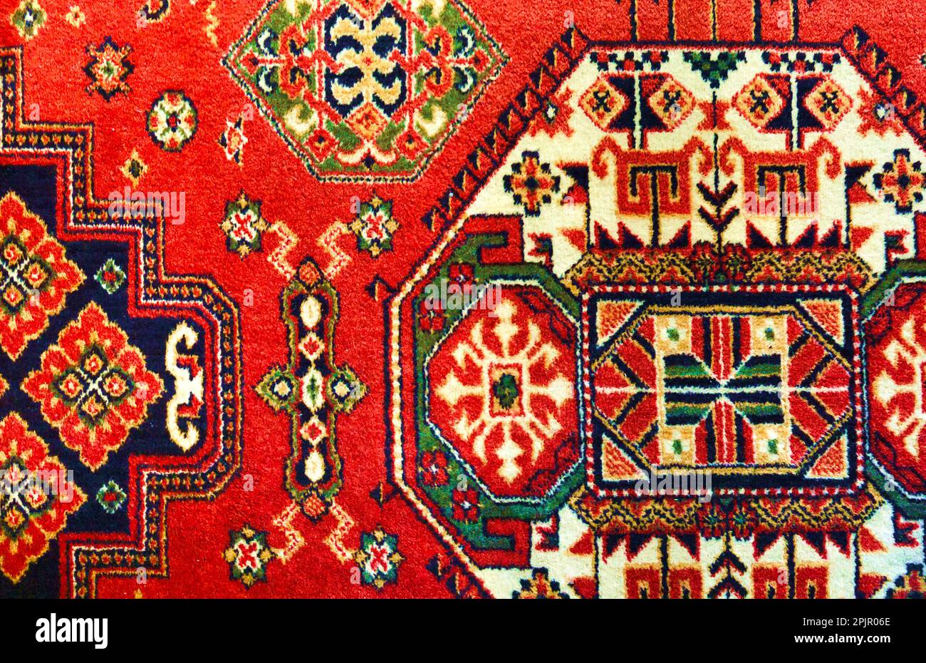 Vintage red carpet hi-res stock photography and images - Alamy