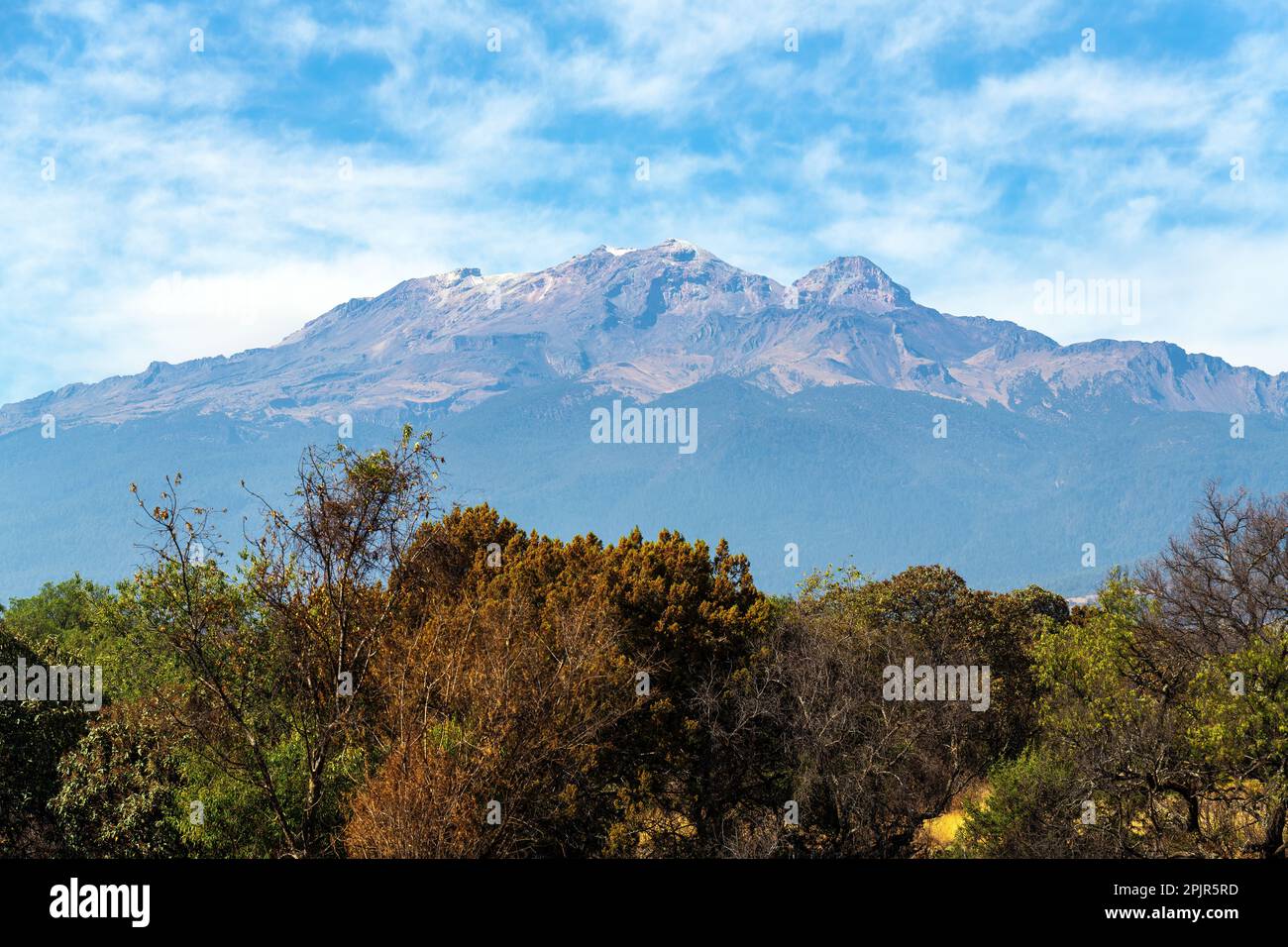 Iztaccihuatl volcano between Mexico City and Puebla, Mexico. Stock Photo