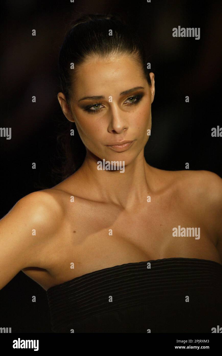 Model The Rosemount Sydney Fashion Festival Alex Perry Catwalk Sydney, Australia 22.08.09