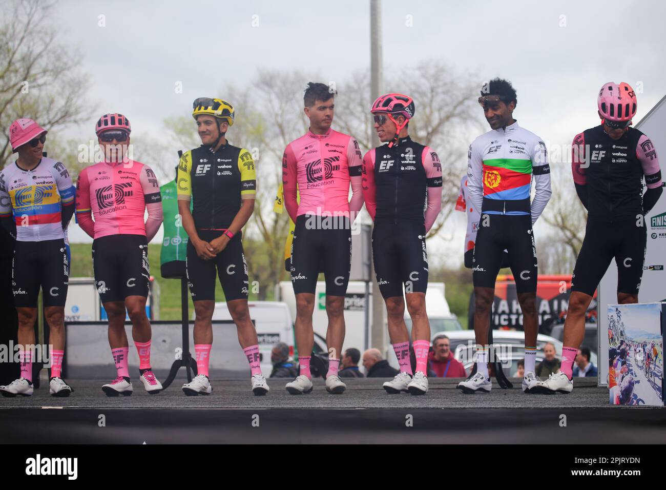 Vitoria-Gasteiz, Euskadi, Spain. 3rd Apr, 2023. Vitoria-Gasteiz, Spain, 3th April, 2023: The EF Education - Easypost runners in the presentation during the 1st Stage of the Itzulia Basque Country 2023 between Vitoria-Gasteiz and Labastida, on April 03, 2023, in Vitoria-Gasteiz, Spain. (Credit Image: © Alberto Brevers/Pacific Press via ZUMA Press Wire) EDITORIAL USAGE ONLY! Not for Commercial USAGE! Stock Photo