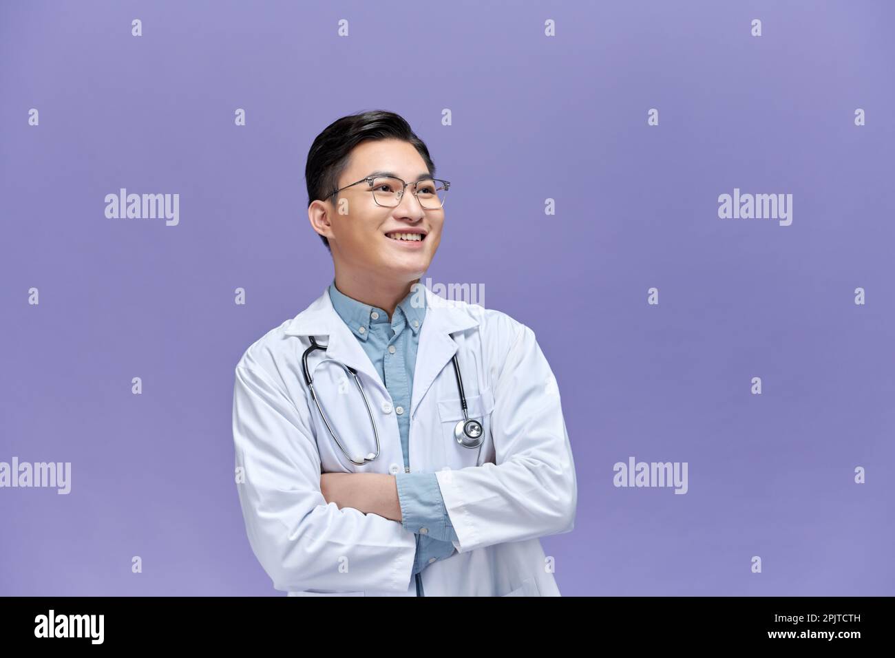 Asian young man white surgical hi-res stock photography and images - Alamy
