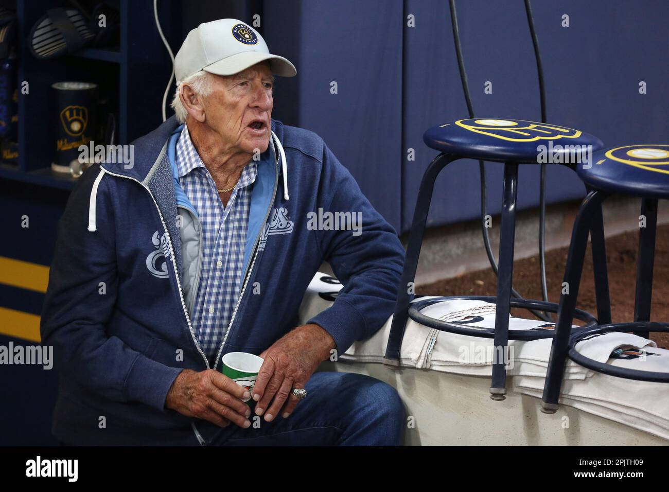 MILWAUKEE, WI - APRIL 03: Milwaukee Brewers play by play announcer Bob  Uecker watches batting practice during a game between the Milwaukee Brewers  and the New York Mets at American Family Field