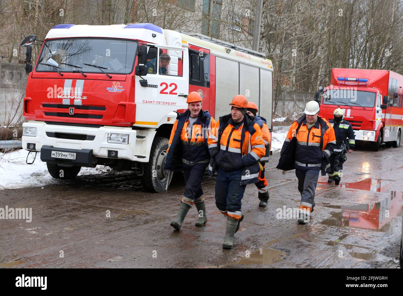 Russian Federation. SaintPetersburg. Waste paper passage, 5 building 3