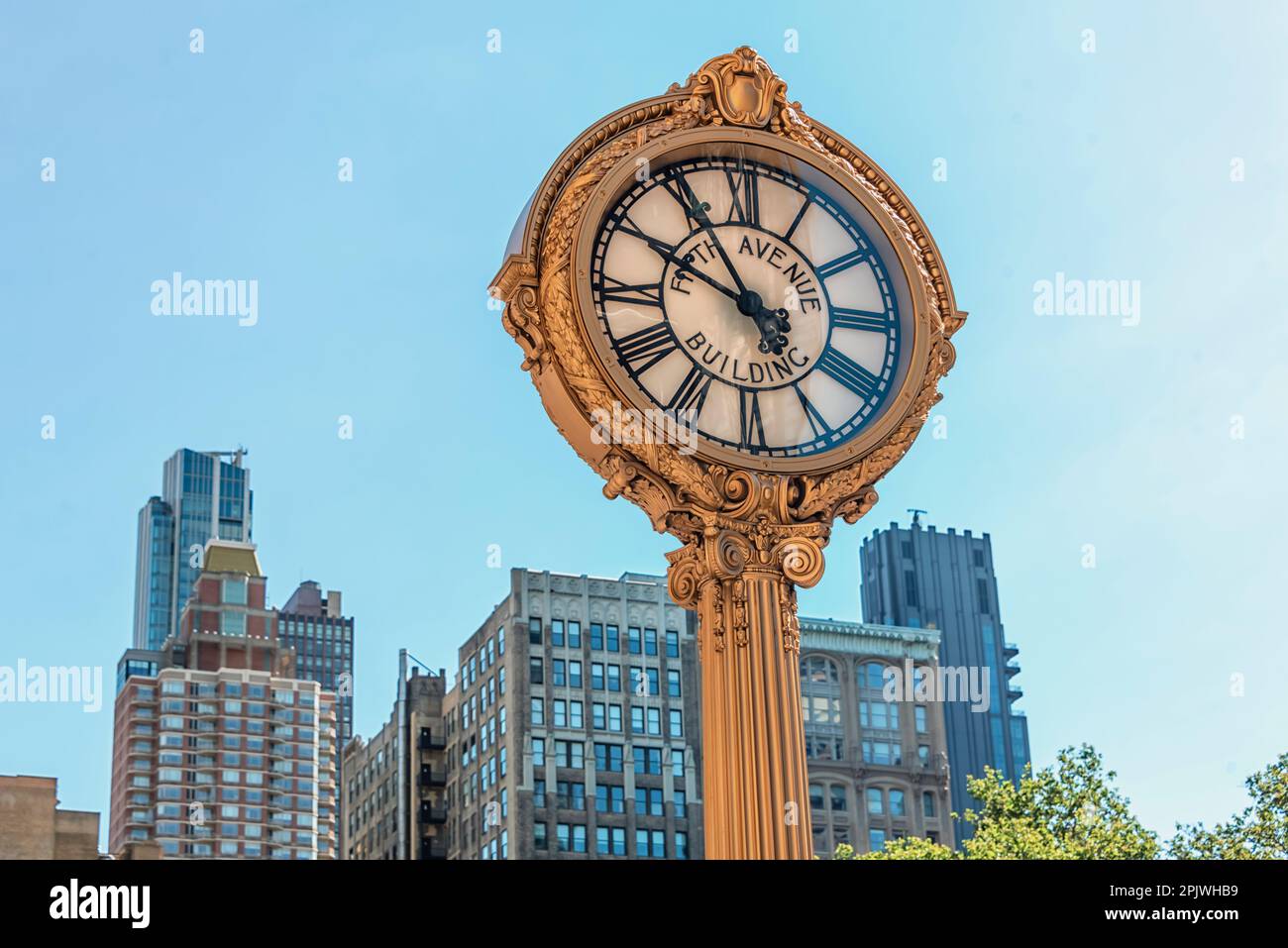 Clock at 5th Avenue in New York City Stock Photo Alamy