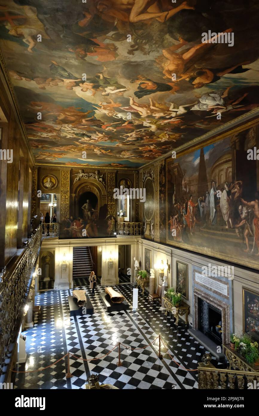 Main Entrance Hallway Chatsworth House Derbyshire Stock Photo - Alamy